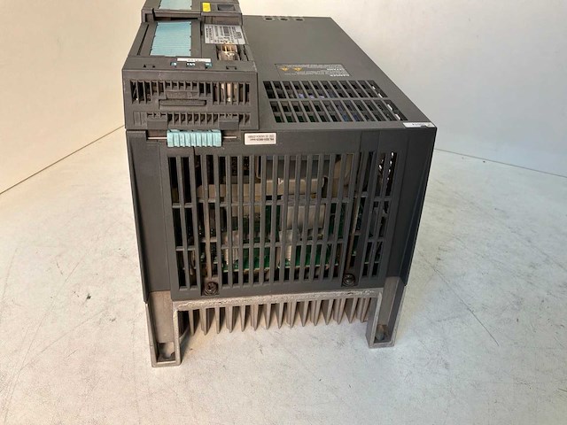 Siemens sinamics power module 250 frequentieregelaar - afbeelding 6 van  8