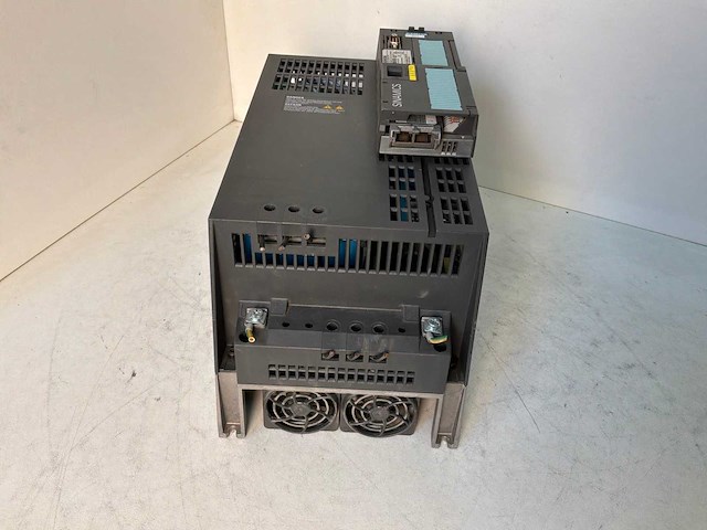 Siemens sinamics power module 250 frequentieregelaar - afbeelding 6 van  9