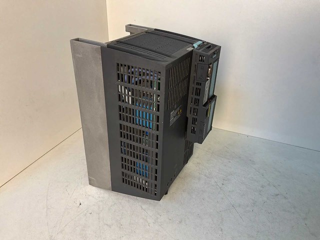 Siemens sinamics power module 250 frequentieregelaar - afbeelding 5 van  9