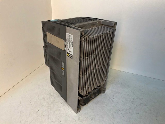 Siemens sinamics power module 250 frequentieregelaar - afbeelding 2 van  5