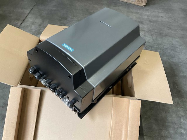 Siemens sitop solar 4600 omvormer - afbeelding 3 van  9