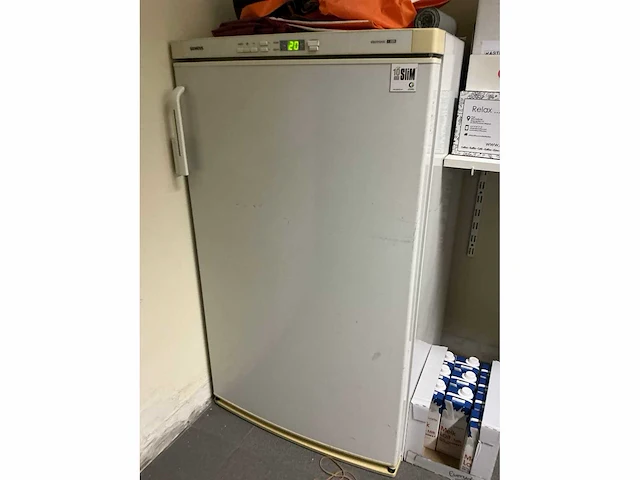 Siemens vriezer - afbeelding 2 van  3