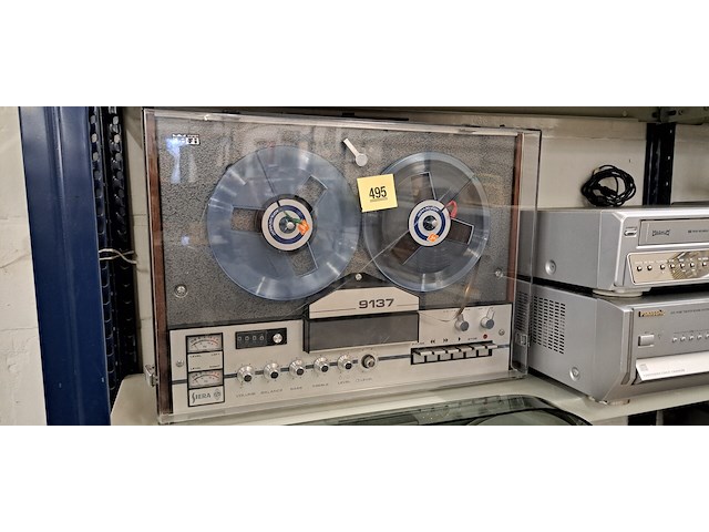 Siera 9137 en een revox type? met 2 metalen spoelen - afbeelding 1 van  2