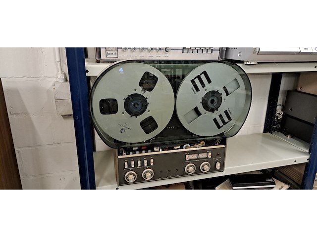 Siera 9137 en een revox type? met 2 metalen spoelen - afbeelding 2 van  2