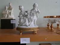 Sierbeeld in biscuit - afbeelding 1 van  2