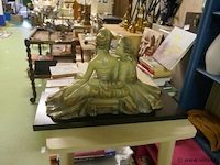 Sierbeeld op marmeren blad - afbeelding 1 van  4