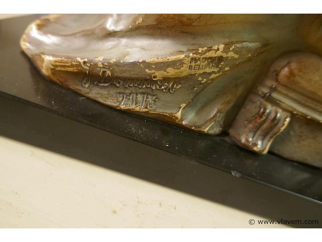 Sierbeeld op marmeren blad - afbeelding 2 van  4