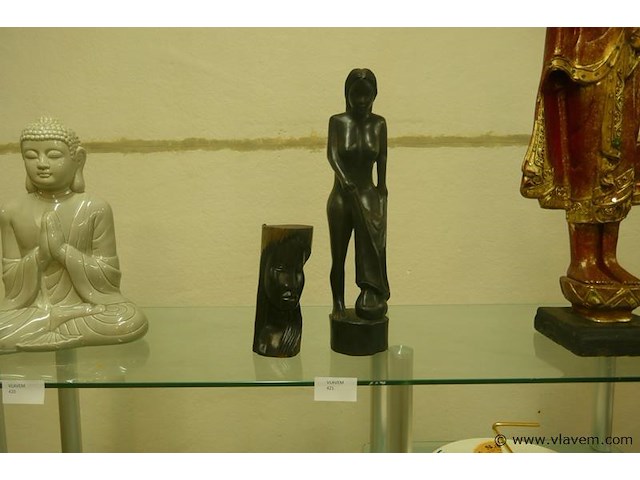 Sierbeelden in massief hout - afbeelding 1 van  1