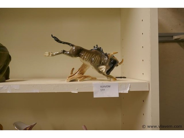 Sierbeeldje goebel - afbeelding 1 van  2