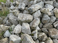 Siersteen circa 8m3 - afbeelding 2 van  4