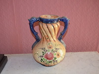 Sierstuk paard met lamp, 2 vazen, beeldje maria onder stolp, oud fototoestel zeiss, 3 wandversierinngen, koperen pot met deksel - afbeelding 6 van  16