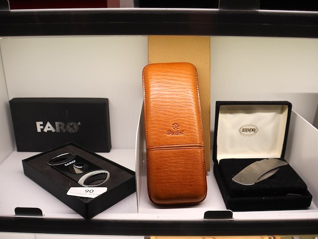 Sigarenknipper (x2) & etui - afbeelding 2 van  3