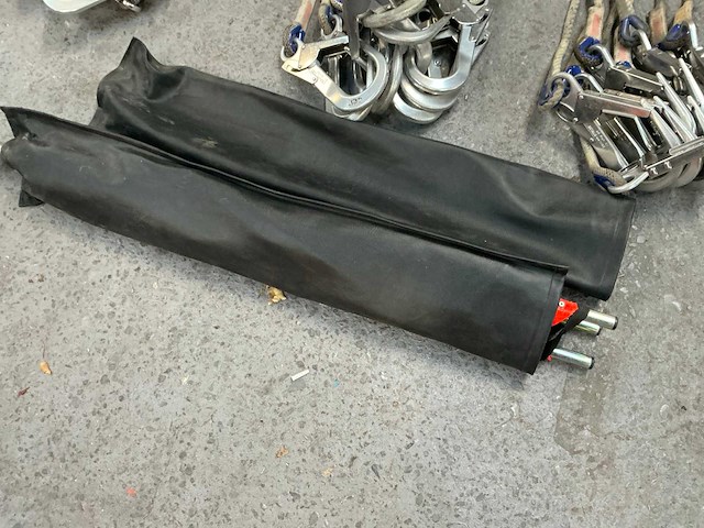 Signalisatie driehoek en kegel (2x) - afbeelding 3 van  4