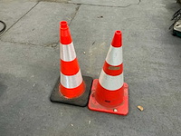 Signalisatie driehoek en kegel (2x) - afbeelding 4 van  4