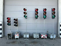 Signalisatie verlichting / verkeerslichten (6x) - afbeelding 1 van  7