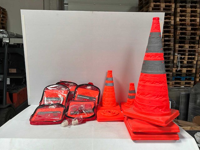 Signalisatiekegels (12x) - afbeelding 1 van  8