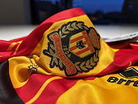 Signed shirt kv mechelen 2025- 2026 geert deferm, mike verstraeten en piet den boer - afbeelding 4 van  4