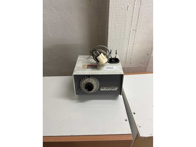 Silamat tandarts apparatuur - afbeelding 1 van  6