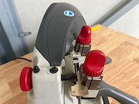 Silca delta 2000 sa sleutel kopieerapparaat - afbeelding 2 van  9