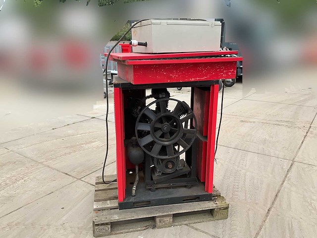 Silence air compressor 7.5 hp geluidsarme luchtcompressor - afbeelding 1 van  5