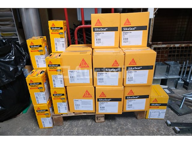 Siliconen en sika pu-schuim - afbeelding 1 van  5