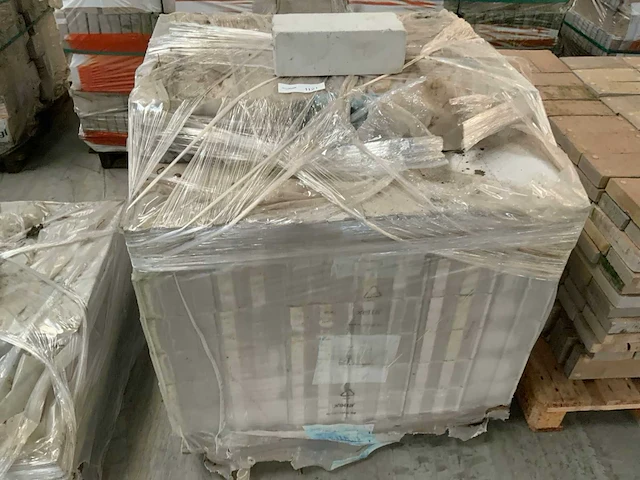 Silka pallet kalkzandsteen - afbeelding 1 van  3