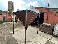 Silo - afbeelding 1 van  2
