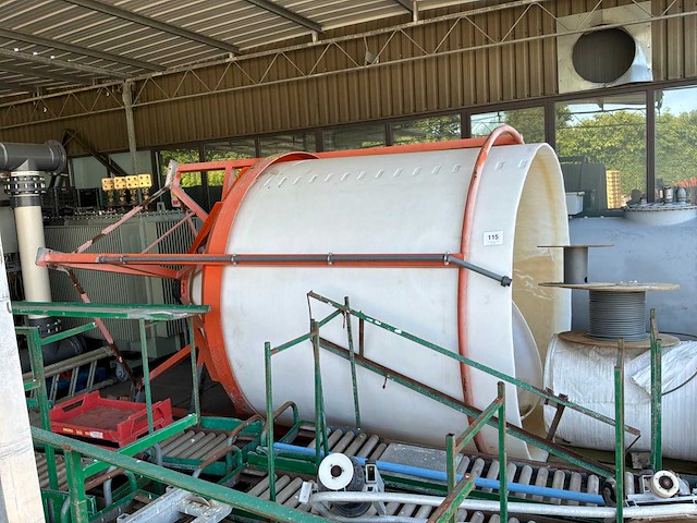 Silo - afbeelding 1 van  3