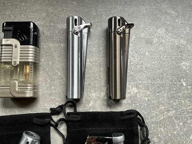 Silver match diverse luxe aanstekers gedeeltelijk met hoesje (8x) - afbeelding 3 van  5