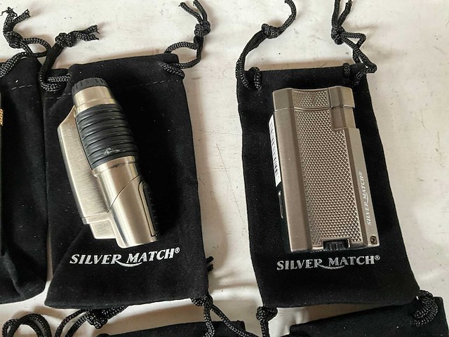 Silver match luxe aansteker met hoesje (8x) - afbeelding 3 van  5
