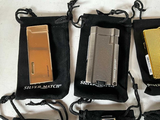 Silver match luxe aansteker met hoesje (8x) - afbeelding 2 van  5