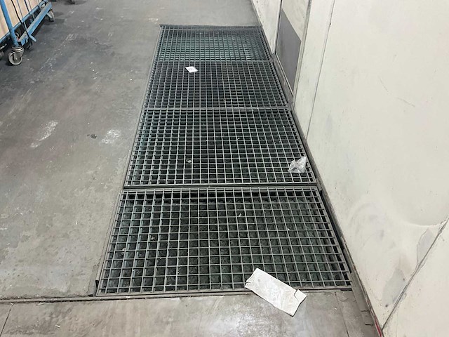 Sima verfspuitcabine - afbeelding 20 van  20