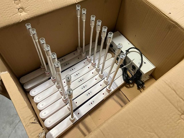 Simco ion - ceiling emitter model 5515 (8x) - afbeelding 2 van  4