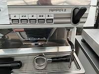 Simonelli appia 2 professionele koffiemachine - afbeelding 3 van  5