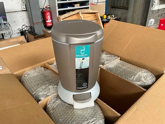 Simplehuman kunststof afvalemmer 6 liter metallic mocha (6x) - afbeelding 2 van  7