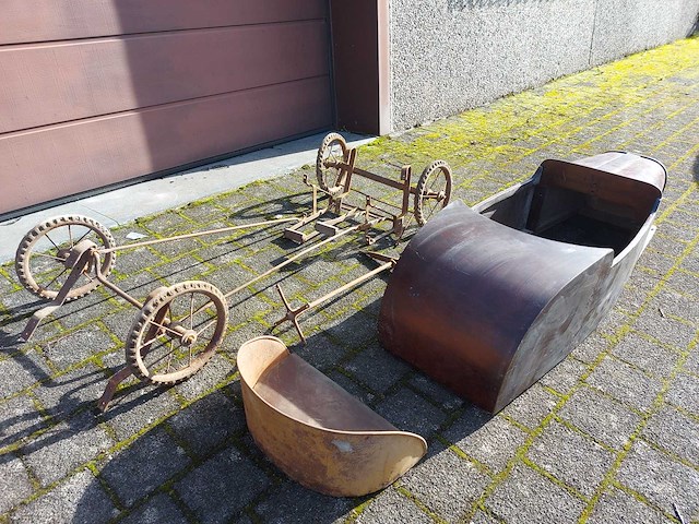 Simplex - mercedes - trapauto - voertuig - trapauto - afbeelding 8 van  8