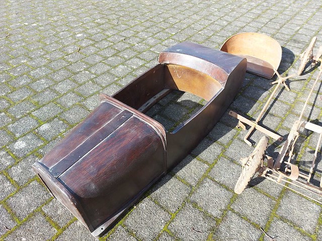 Simplex - mercedes - trapauto - voertuig - trapauto - afbeelding 2 van  13