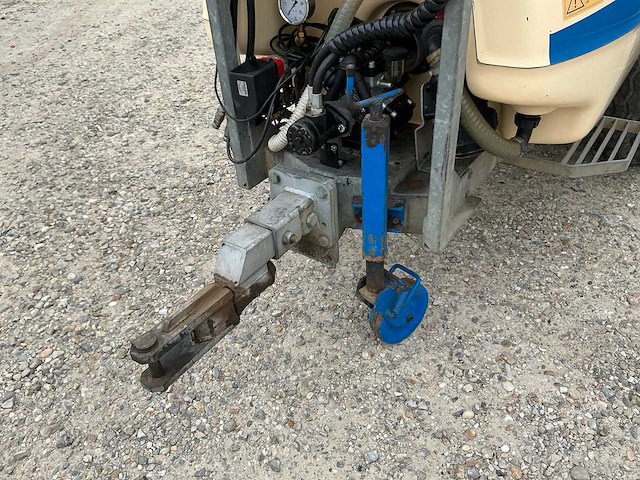 Simplex eco 1500 getrokken spuittank - afbeelding 6 van  7