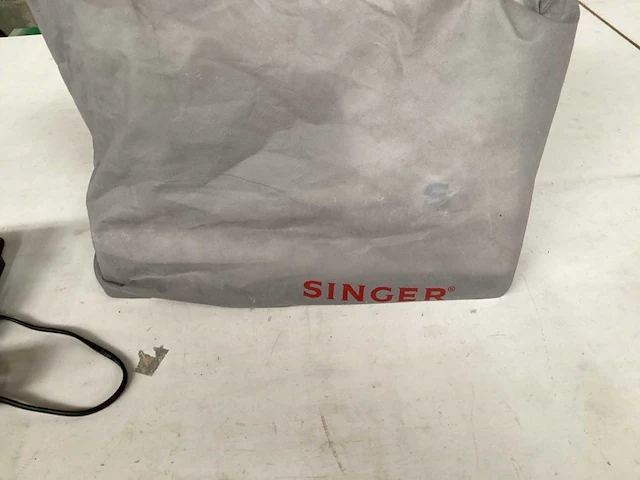 Singer 2259 naaimachine - afbeelding 7 van  7