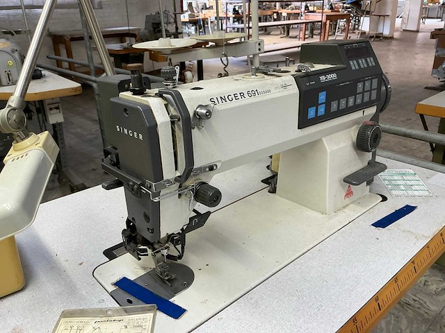 Singer 691-d250-gdxs-3000 naaimachine - afbeelding 2 van  5