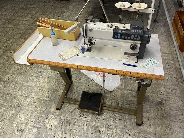 Singer 691-d250-gdxs-3000 naaimachine - afbeelding 4 van  4