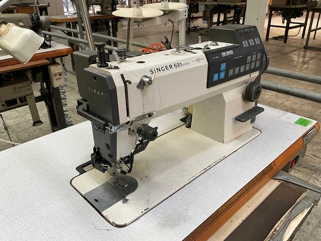 Singer 691-d250-gdxs-3000 naaimachine - afbeelding 2 van  4