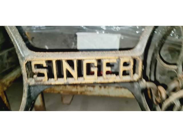 Singer antieke naaimachine - afbeelding 6 van  9