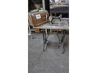 Singer antieke naaimachine - afbeelding 4 van  18