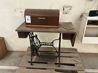 Singer antieke naaimachine - afbeelding 1 van  2