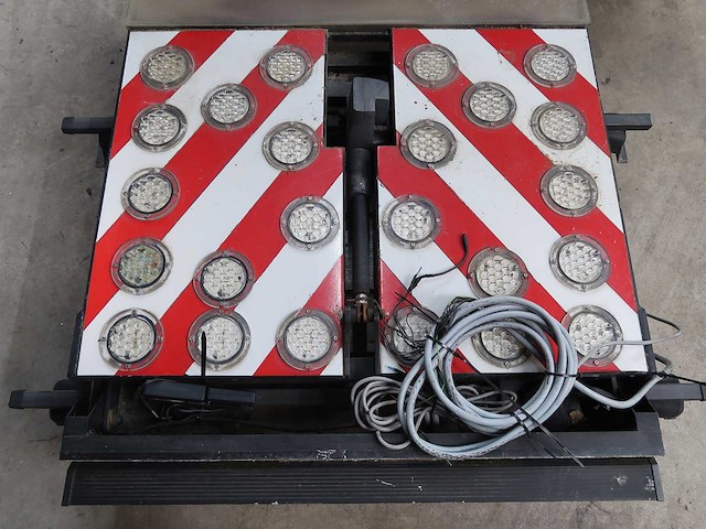 Singnalisation lights - afbeelding 8 van  11