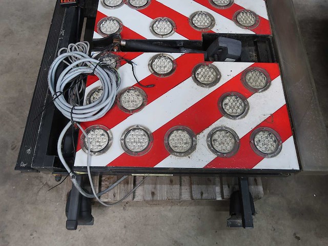 Singnalisation lights - afbeelding 10 van  11