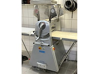 Sinmag sm-630 e deeg uitrolmachine - afbeelding 2 van  5