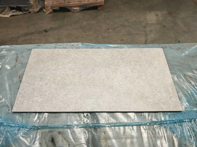 Sintesi concept silver mat 30x60 cm tegel 50,4 m² - afbeelding 1 van  4