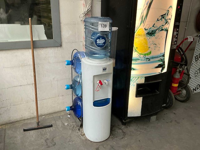 Sipwell waterdispenser - afbeelding 1 van  3
